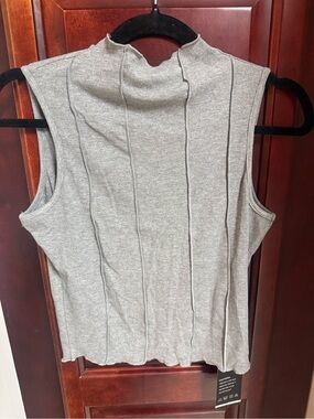 NWT Micoson Ribbed Mock Neck Sleeveless Sweater Top Gray Medium